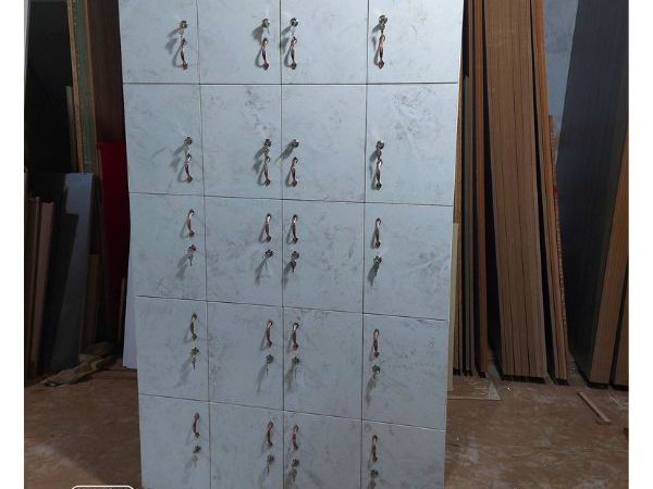 Tủ locker 20 ngăn chất liệu gỗ MDF màu vân đá