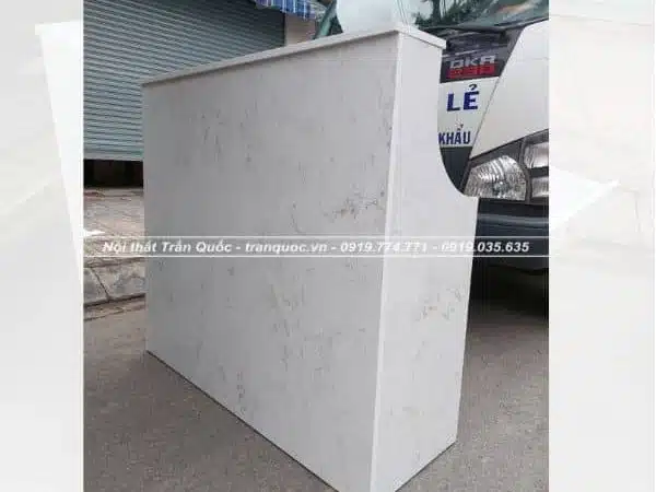 Mặt trước bàn thu ngân BQLT06