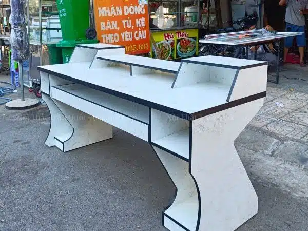 Bàn phòng thu SP31579