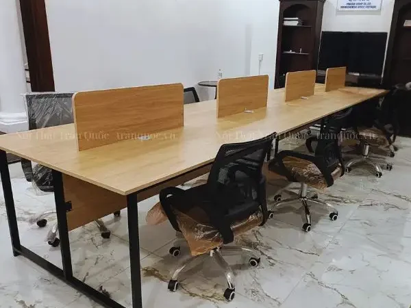 Bàn làm việc 8 người SP21371