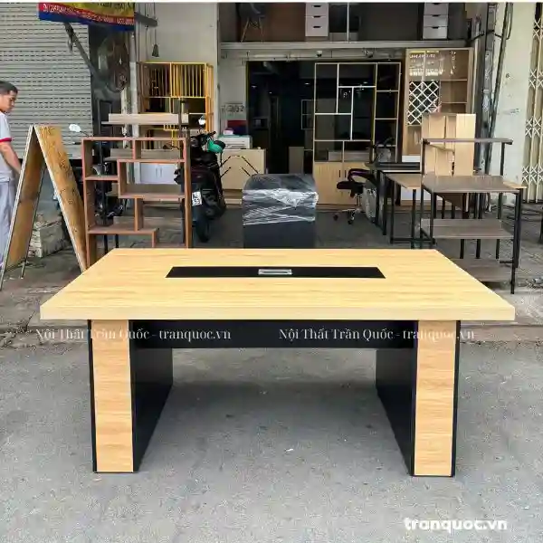 Bàn họp 1m8 SP22112 Bàn họp 1m8 SP22112