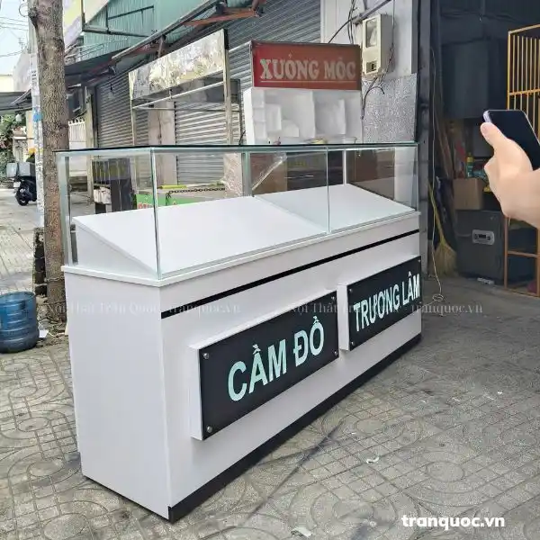 tủ kính trưng bày