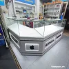 tủ trưng bày điện thoại chữ l