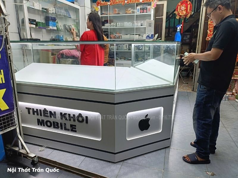 Kích thước tủ trưng bày điện thoại