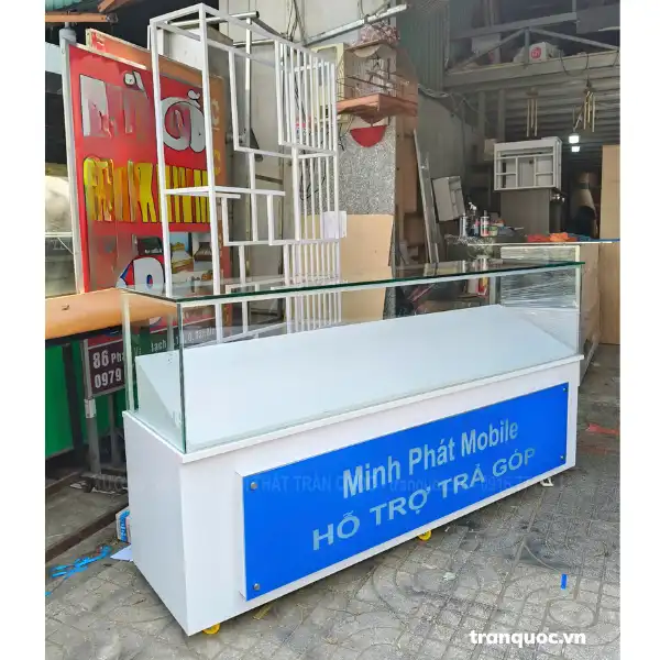 tủ kính trưng bày điện thoại