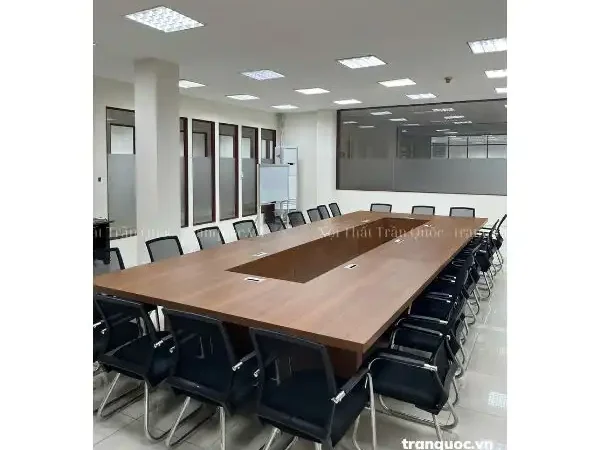 Bàn họp lớn SP93081