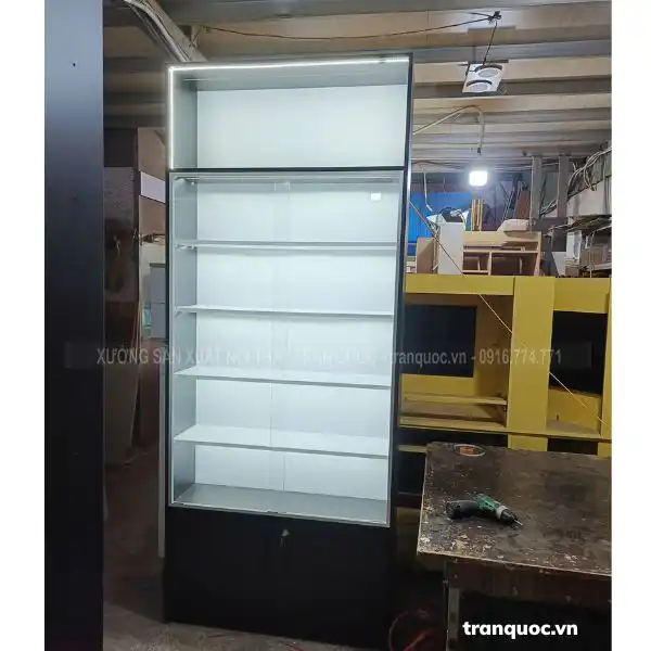 Tủ kính trưng bày SP92840